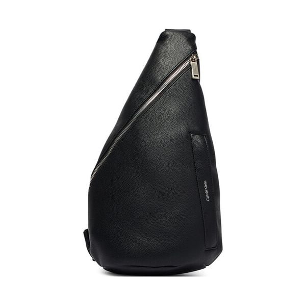 Saszetka Calvin Klein. Czarne saszetki i nerki męskie Calvin Klein, bez wzorów. Za 325.99 zł.