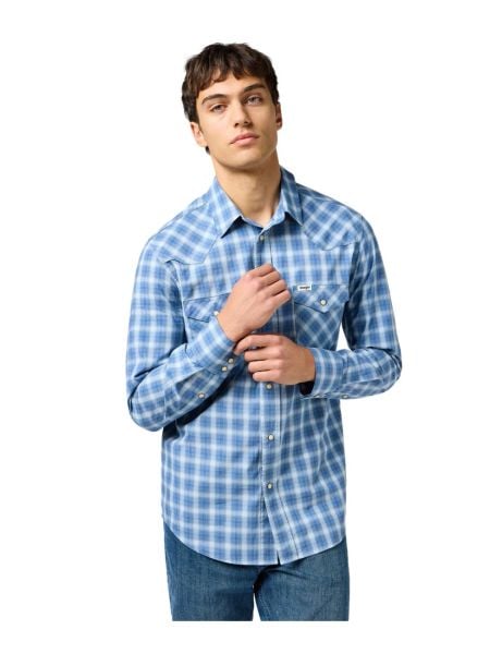 MESKA KOSZULA WRANGLER WESTERN SHIRT BLUE 112362764. Niebieskie koszule męskie Wrangler, xl, bez wzorów, bez kołnierzyka, bez ramiączek. Za 149.99 zł.