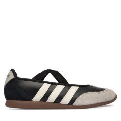 Baleriny adidas. Czarne balerinki damskie Adidas, bez wzorów, bez obcasa, bez zapięcia. Za 279.99 zł.