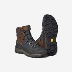 Buty outdoor wysokie Solognac Crosshunt 500. Brązowe trekkingi męskie SOLOGNAC, z materiału, przed kolano, bez zapięcia. W wyprzedaży za 349.99 zł.