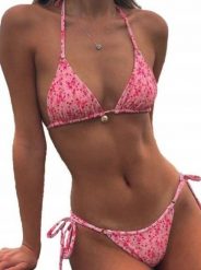 Damski zestaw bikini z kwiatowym nadrukiem i wiązaniem różowy strój S. Czerwone bikini Pan i Pani Gadżet, s, bez wzorów. Za 74.13 zł.
