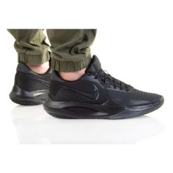Buty do chodzenia męskie Nike Precision VI. Czarne buty sportowe męskie Nike, bez wzorów, z materiału, bez zapięcia, trekkingowe. Za 399.00 zł.
