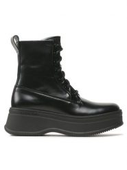 Calvin Klein Botki Pitched Combat HW0HW01599 Czarny. Czarne botki damskie Calvin Klein, bez wzorów, ze skóry, bez obcasa, na koturnie, bez zapięcia. Za 1,099.00 zł.
