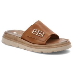 Brązowe Klapki Armodo Stylowe Obuwie Damskie Ze Skóry Naturalnej. Brązowe klapki damskie Armodo, na lato, bez wzorów, ze skóry, eleganckie, bez obcasa, bez zapięcia. Za 229.00 zł.