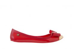 Baleriny T&G Fashion 11-102 Red, Czerowny, Guma - 35-36. Czerwone balerinki damskie T&G, na lato, bez wzorów, z gumy, klasyczne, bez obcasa, bez zapięcia. W wyprzedaży za 26.10 zł.