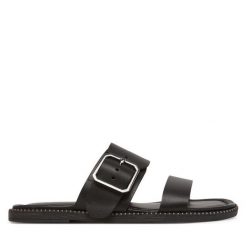 Klapki Tamaris. Czarne klapki damskie Tamaris, bez wzorów, bez obcasa, bez zapięcia. Za 179.99 zł.