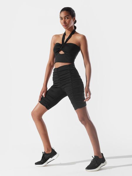 4F Legginsy kolarki z materiałów z recyklingu damskie 4F x Anna Lewandowska M. Czarne legginsy damskie 4F, bez wzorów, z dzianiny. Za 79.99 zł.