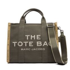 Torebka Marc Jacobs. Brązowe shopperki damskie Marc Jacobs, bez wzorów, bez dodatków. Za 1,749.00 zł.