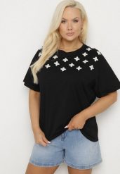 Czarny T-shirt z Bawełny Ozdobiony Cyrkoniami i Haftami Firarette. Czarne t-shirty damskie Born2be, l, bez wzorów, z bawełny, klasyczne, bez kołnierzyka, bez ramiączek. Za 49.99 zł.