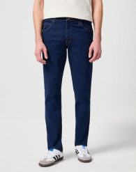 MESKIE SPODNIE WRANGLER RUSTLER REGULAR RINSE W100RC10L 112342561. Niebieskie jeansy męskie Wrangler, z bawełny, biznesowe. Za 179.99 zł.
