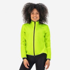 Kurtka przeciwdeszczowa damska Rogelli Essential. Żółte kurtki sportowe damskie Rogelli, m, bez wzorów, z materiału, bez ramiączek, bez kaptura, do biegania. Za 329.00 zł.