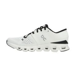 Buty do biegania damskie On Running Cloud X 4. Białe obuwie sportowe damskie On Running, bez wzorów, z materiału, bez zapięcia, do biegania. Za 919.00 zł.
