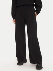 Deha Spodnie dresowe C12055 Czarny Regular Fit. Czarne spodnie dresowe damskie Deha, bez wzorów, z bawełny. Za 289.99 zł.