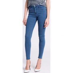 Only - Jeansy. Niebieskie jeansy damskie ONLY, bez wzorów, z bawełny. W wyprzedaży za 79.90 zł.