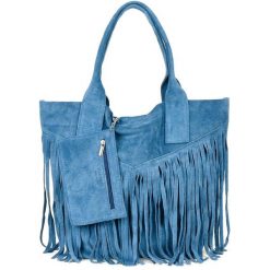 Shopperka boho skórzana VERA PELLE L83 niebieska. Niebieskie shopperki damskie z aplikacjami, z materiału, zamszowe, bez dodatków. Za 175.99 zł.