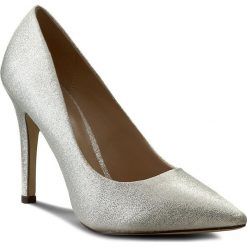 Szpilki MENBUR - 05608 Silver 0009. Szare szpilki damskie Menbur, bez wzorów, z materiału, bez obcasa, na obcasie, bez zapięcia. W wyprzedaży za 189.00 zł.