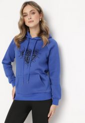 Granatowa Bluza z Kapturem i Nadrukiem oraz Ściągaczami Sitta. Niebieskie bluzy damskie Born2be, l, bez wzorów, casualowe, bez ramiączek, z kapturem. Za 74.99 zł.