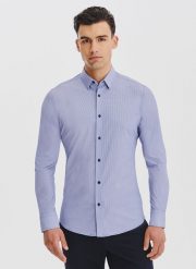 PAKO LORENTE – Granatowa dzianinowa koszula w pepitkę. Koszule męskie Pako Lorente, m, bez wzorów, z dzianiny, bez kołnierzyka, bez ramiączek. Za 149.99 zł.