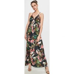 Guess Jeans - Sukienka. Czarne sukienki damskie Guess Jeans, na co dzień, s, z aplikacjami, z jeansu, casualowe, bez kołnierzyka, bez ramiączek, maxi, proste. W wyprzedaży za 439.90 zł.