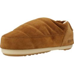 Sandały MOON BOOT MB SANDAL BAND SUEDE Brązowy. Brązowe sandały damskie Moon Boot, bez wzorów, ze skóry, bez obcasa, bez zapięcia. W wyprzedaży za 616.65 zł.
