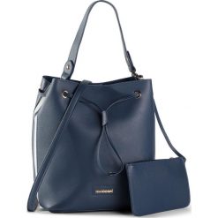 Torebka MONNARI - BAG0870-013 Navy. Niebieskie torebki do ręki damskie Monnari, bez wzorów, ze skóry ekologicznej, bez dodatków. W wyprzedaży za 119.00 zł.