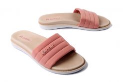 INBLU SF-03 023 różowy, klapki damskie. Czerwone klapki damskie Inblu, na lato, bez wzorów, z materiału, bez obcasa, bez zapięcia. Za 83.99 zł.