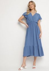 Niebieska Sukienka o Rozkloszowanym Kroju z Kopertowym Dekoltem i Gumką w Talii Reiliana. Niebieskie sukienki damskie Born2be, na co dzień, l, bez wzorów, eleganckie, bez kołnierzyka, bez ramiączek, midi, kopertowe. Za 64.99 zł.