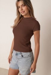 Brązowy Gładki T-shirt z Wiskozy ze Stójką w Minimalistycznym Stylu Deleus. Brązowe t-shirty damskie Born2be, l, z aplikacjami, z jeansu, eleganckie, bez kołnierzyka, bez ramiączek. Za 39.99 zł.
