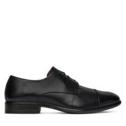 Półbuty Lasocki. Czarne buty wizytowe męskie Lasocki, bez wzorów, bez obcasa, bez zapięcia. Za 249.99 zł.