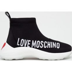Love Moschino - Buty. Czarne obuwie sportowe damskie Love Moschino, bez wzorów, z gumy, z okrągłym noskiem, bez zapięcia. Za 879.90 zł.