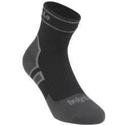 Skarpety wodoodporne Bridgedale StormSock Lt Ankle. Czarne skarpetki damskie Bridgedale, bez wzorów. Za 147.99 zł.