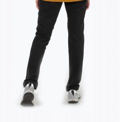 Spodnie turystyczne damskie Salewa Pedroc 2 DST 2/1 Pant - black rozmiar: l. Czarne spodnie dresowe damskie Salewa, bez wzorów, sportowe. Za 713.35 zł.