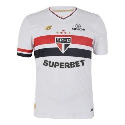 Koszulka męska New Balance Sao Paulo FC MT831834HME – biała. Białe koszulki sportowe męskie New Balance, l, z aplikacjami, z materiału, bez ramiączek. Za 399.99 zł.