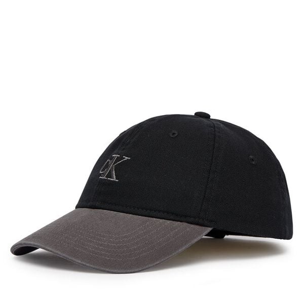 Czapka z daszkiem Calvin Klein. Czarne czapki damskie Calvin Klein, bez wzorów. Za 103.99 zł.