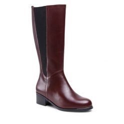 Kozaki Go Soft. Czerwone kozaki damskie GO SOFT, bez wzorów, bez obcasa, na słupku, bez zapięcia. Za 379.99 zł.