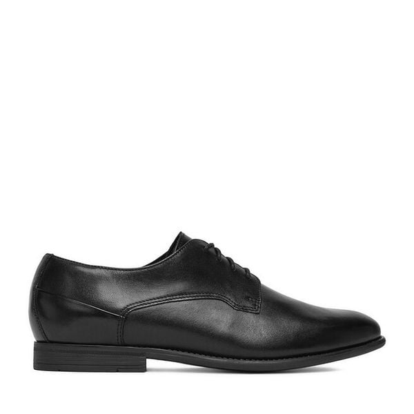 Półbuty Lasocki. Czarne buty wizytowe męskie Lasocki, bez wzorów, bez obcasa, bez zapięcia. Za 249.99 zł.