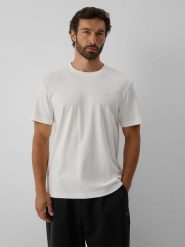 4F T-shirt regular gładki męski - kremowy L. Białe t-shirty męskie 4F, l, bez wzorów, z bawełny, bez kołnierzyka, bez ramiączek. Za 69.99 zł.