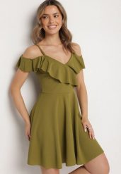 Jasnozielona Sukienka Rozkloszowana na Ramiączkach z Falbankami Polauri. Zielone sukienki damskie Born2be, na co dzień, l, bez wzorów, eleganckie, bez kołnierzyka, bez ramiączek, mini, rozkloszowane. Za 79.99 zł.
