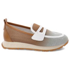Biało-Brązowe Półbuty Hispanitas Eleganckie Wsuwane Obuwie Damskie. Białe półbuty damskie Hispanitas, bez wzorów, eleganckie, bez obcasa, bez zapięcia. Za 599.00 zł.