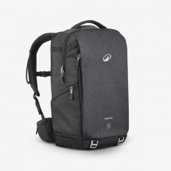 Plecak turystyczny foto Quechua Explorer 900 Focus 30 litrów. Szare plecaki męskie QUECHUA, bez wzorów, z materiału, klasyczne. Za 399.99 zł.