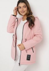 Różowa Kurtka Parka z Kapturem i Ściągaczami w Pasie Arilira. Czerwone kurtki damskie Born2be, l, bez wzorów, z kapturem. Za 169.99 zł.
