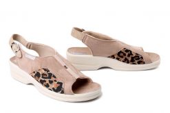 ADANEX 29650 ASK84VNN beżowy, sandały damskie. Brązowe sandały damskie Adanex, bez wzorów, z gumy, bez obcasa, bez zapięcia. Za 127.42 zł.