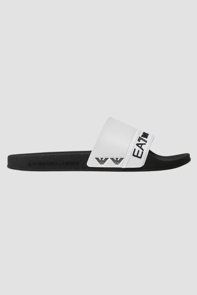 EA7 EMPORIO ARMANI Białe klapki, Rozmiar 36. Białe klapki damskie EA7 Emporio Armani, bez wzorów, bez obcasa, bez zapięcia. W wyprzedaży za 194.99 zł.