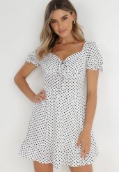 Biała Sukienka Abin. Białe sukienki damskie Born2be, l, z aplikacjami, vintage, bez kołnierzyka, bez ramiączek, mini. Za 74.99 zł.