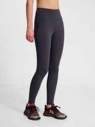 Damskie legginsy Hummel Pulse. Brązowe legginsy damskie Hummel, bez wzorów, z elastanu. Za 269.50 zł.