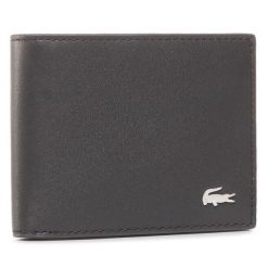 Portfel Lacoste. Czarne portfele męskie Lacoste, bez wzorów. Za 359.99 zł.