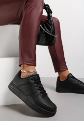 Czarne Sneakersy Coreadenah. Czarne obuwie sportowe damskie Renee, bez wzorów, bez zapięcia. Za 74.99 zł.