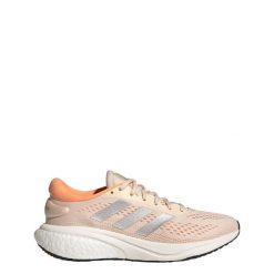 Buty do biegania dla kobiet adidas Supernova 2. Brązowe obuwie sportowe damskie Adidas, bez wzorów, bez zapięcia, do biegania. W wyprzedaży za 433.60 zł.