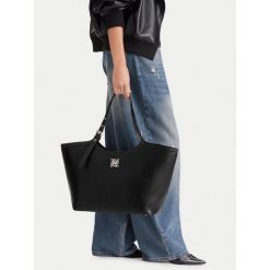 Torebka Nine West. Czarne shopperki damskie Nine West, bez wzorów, bez dodatków. Za 259.99 zł.