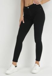 Czarne Jeansy Skinny z Regularnym Stanem Ingas. Czarne jeansy damskie Born2be, bez wzorów, z jeansu, krótkie. Za 74.99 zł.